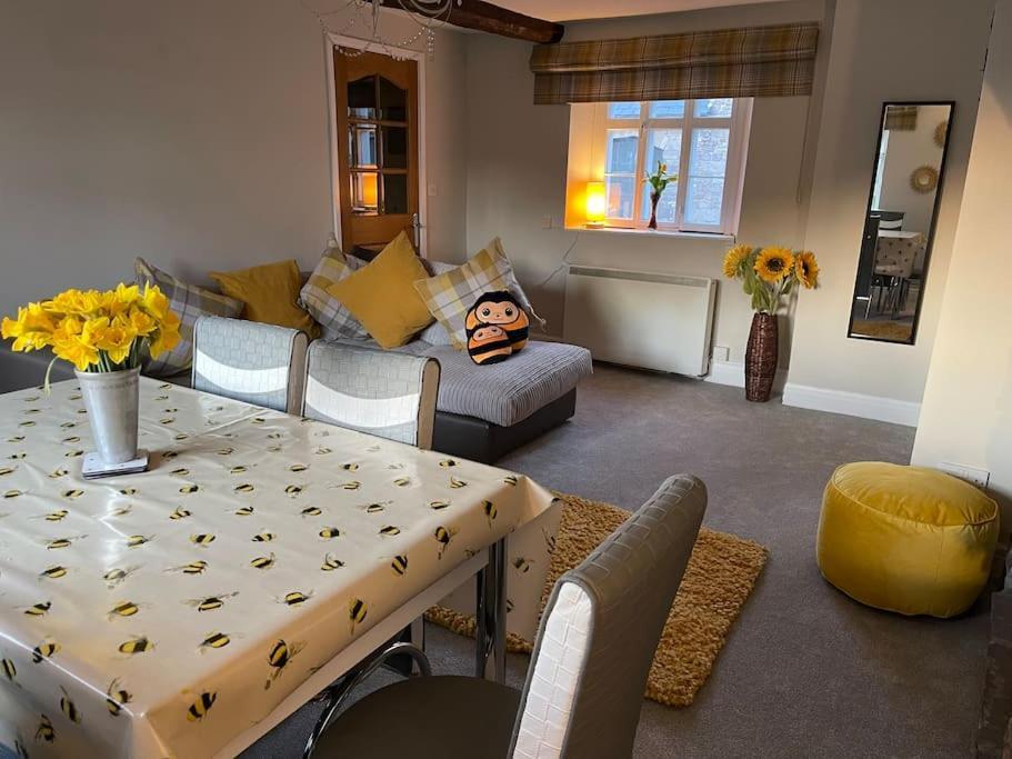 Yew Tree Cottage, 3 Bedroom, 4 Church Row Defynnog Devynock Eksteriør billede